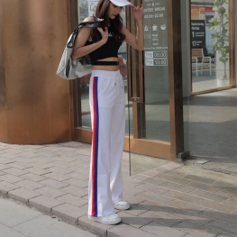Spring, summer, autumn, and winter white straight leg sports pants